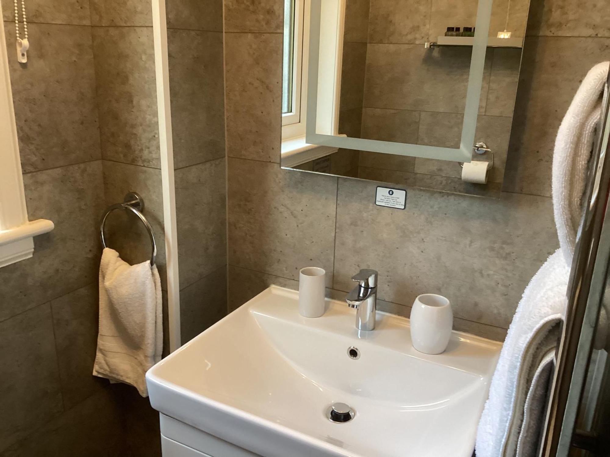 Rona@Knock View Apartments, Sleat, Isle Of Skye 蒂恩格 外观 照片